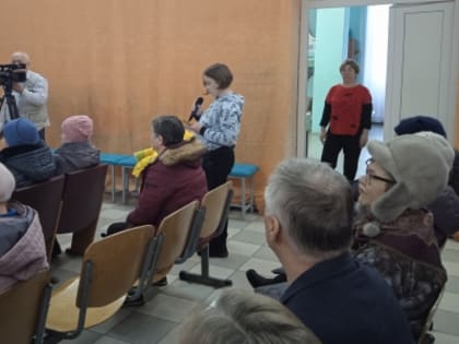 Дороги, недостаток уличного освещения... В Моховом прошёл сход граждан