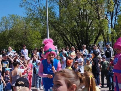 Веселый праздник для ребят Мотовилихи