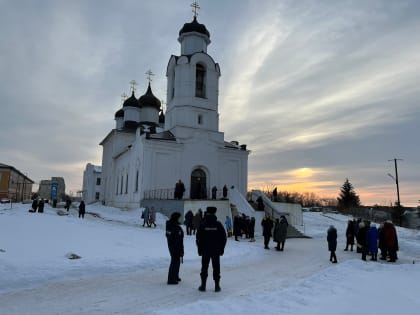 780 жителей Каменска-Уральского приняли участие в крещенских купаниях