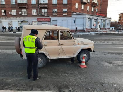 В Нижнем Тагиле пенсионер на УАЗе сбил 16-летнюю девочку