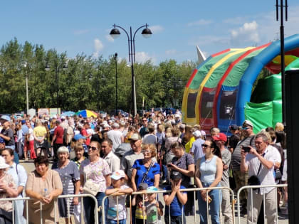 Каменск отметил День города и День металлурга