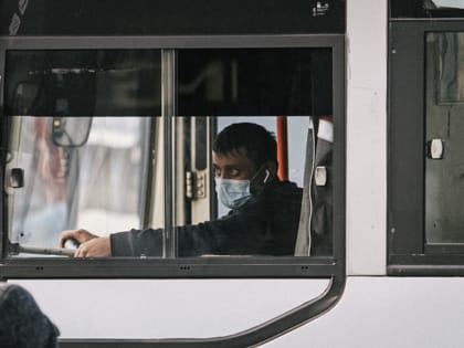 Проблему с детским автобусом в Малой Лае решили, но теперь ученики опаздывают в школу