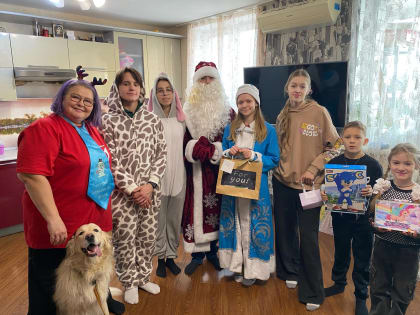 Новогоднее настроение от берёзовских волонтеров