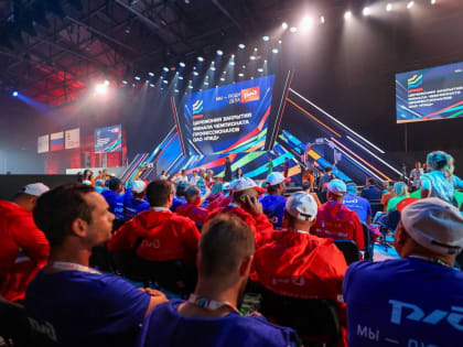 Куйвашев и Белозеров в Екатеринбурге поздравили победителей финала чемпионата профессионалов «РЖД»