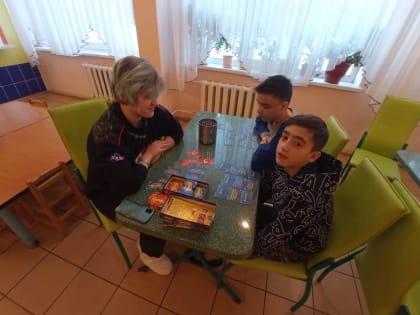 Октябрьское местное отделение Партии «Единая Россия» провело «День настольных игр»