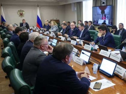 Обсуждение проектов социального и экономического развития Свердловской области