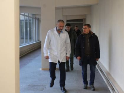 Полпред в УрФО Владимир Якушев посетил Макеевку