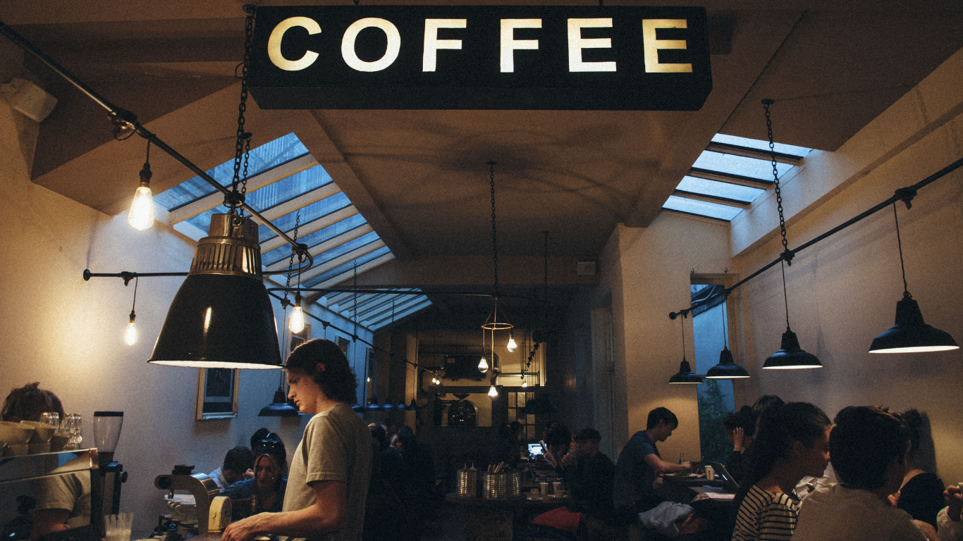  Một số đối tác vẫn tiếp tục kinh doanh dưới thương hiệu đã nhượng quyền dù hợp đồng đã bị chấm dứt hoặc hết hạn 