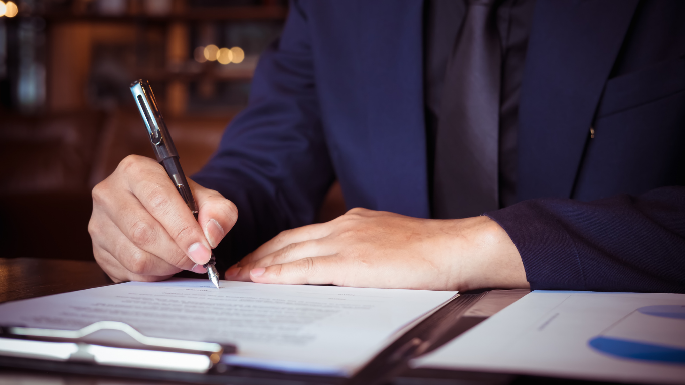  Người lao động cần nộp đơn khởi kiện đến TAND có thẩm quyền trong vòng 01 năm kể từ khi quyền và lợi ích bị vi phạm 