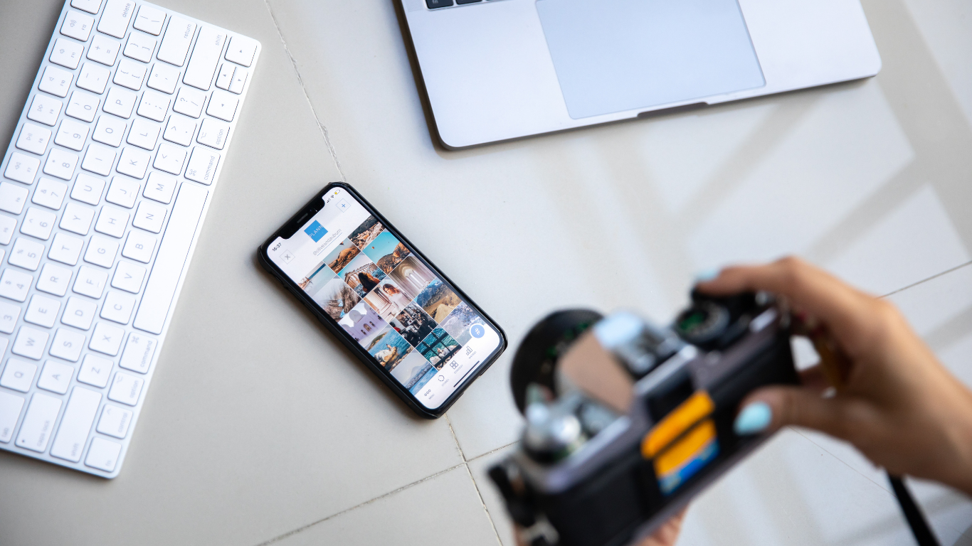  Để phòng tránh, doanh nghiệp nên kiểm soát truyền thông, quảng cáo và nhận diện thương hiệu trong giai đoạn chuyển giao 