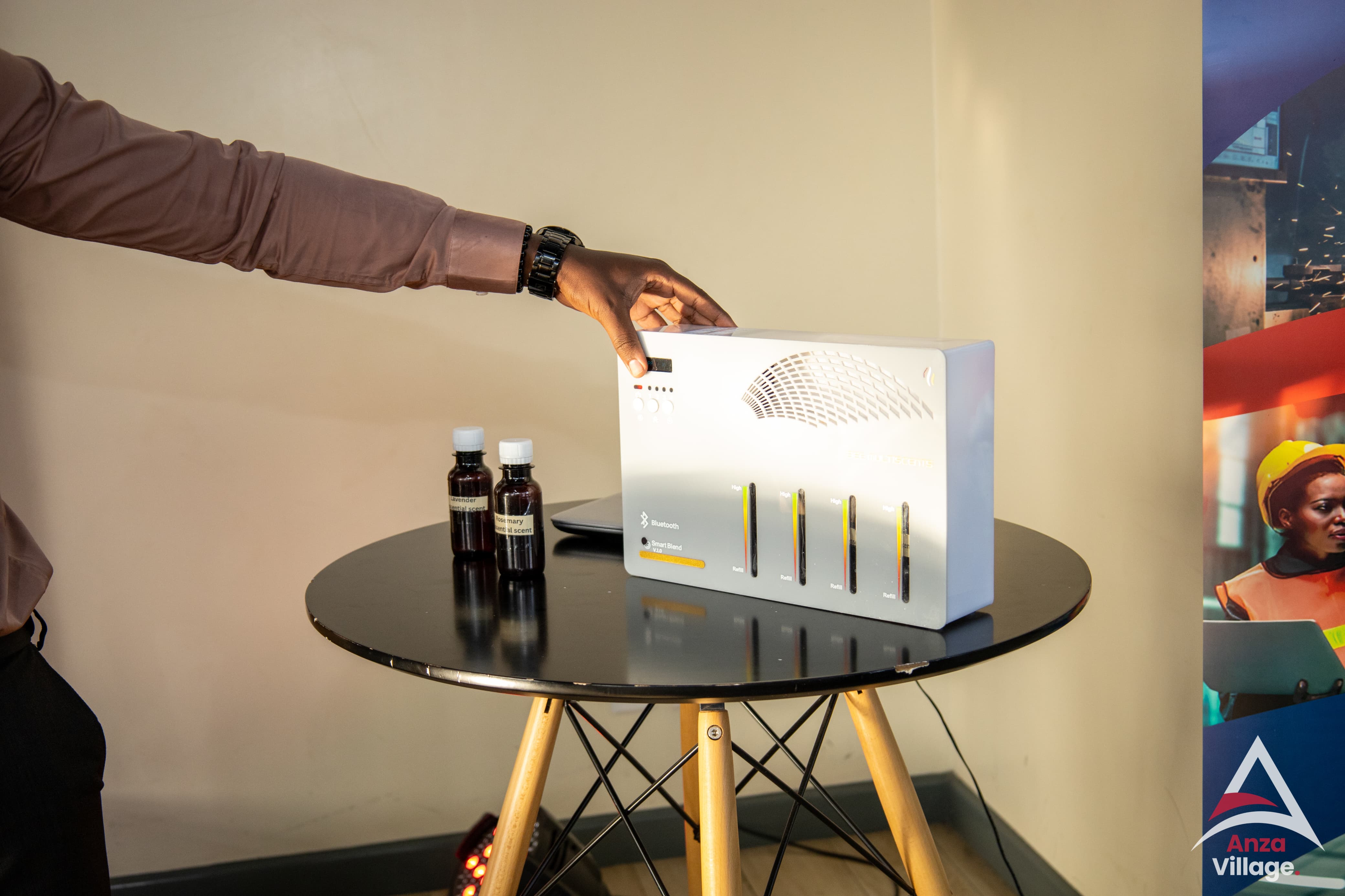 Beemultiscents Device 2