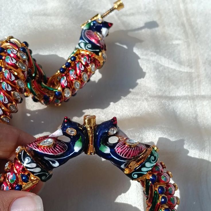 1 Stone Mayur Mukhi Meenakari Sutarla Bangles (Sutarla Kada)