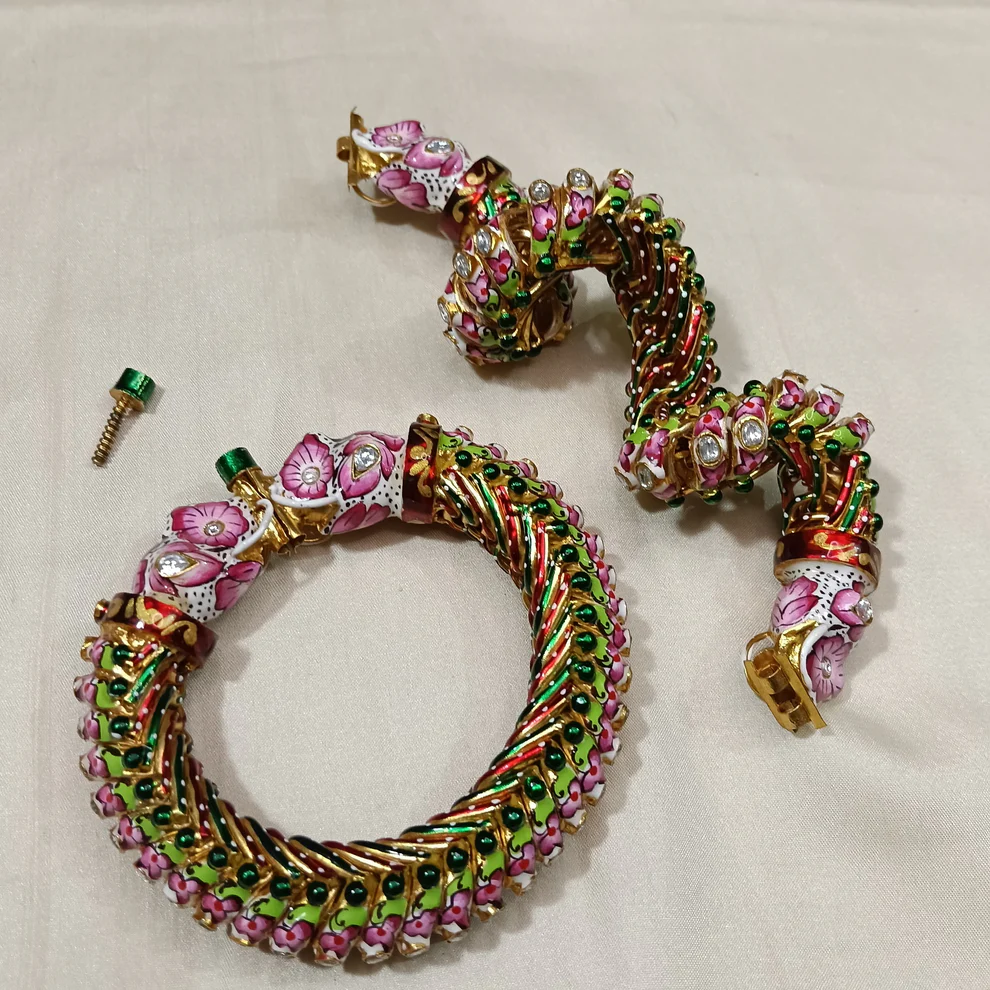 1 Stone Hathi Mukha Sutarla Bangles (Sutarla Kada)