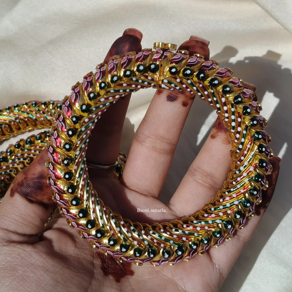 1 Stone Meenakari Sutarla Bangles (Sutarla Kada)