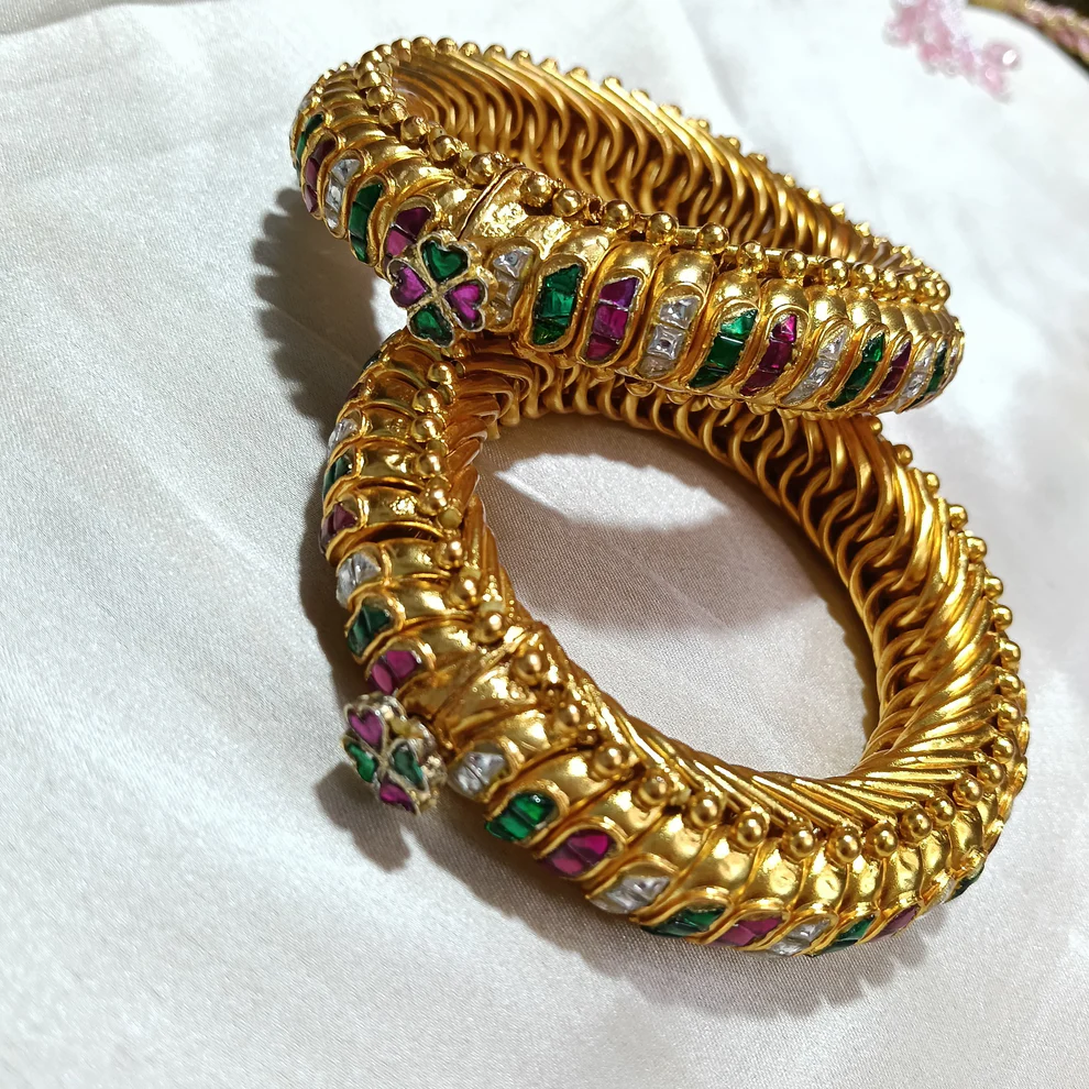 Multi Colour 3 Stone Sutarla Bangles (Sutarla Kada)