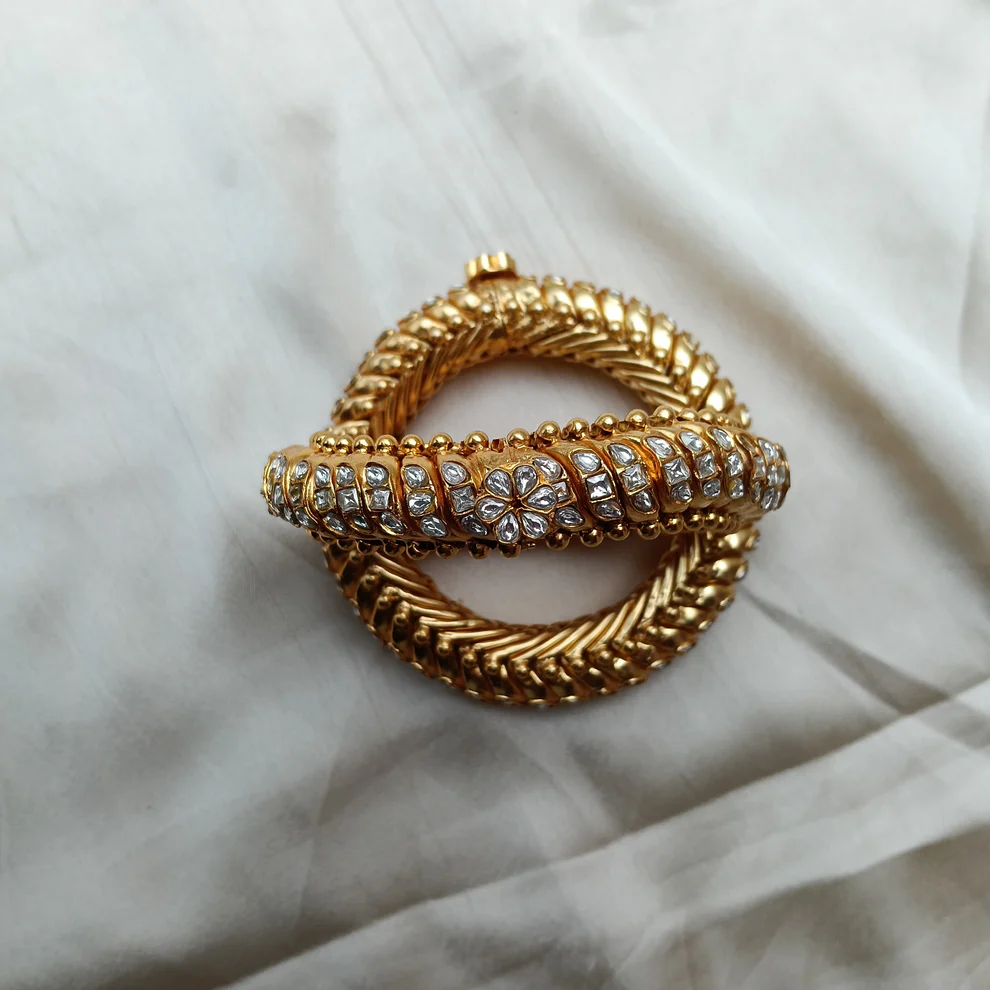 3 stone sutarla bangles (Sutarla kada)