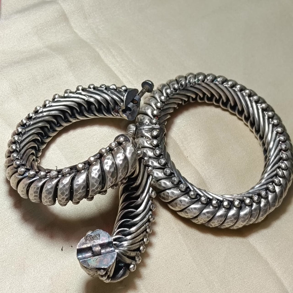 Hammered oxidised 925 silver Sutarla