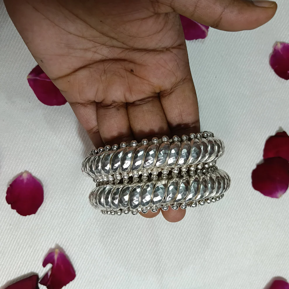 Silver Hammered Sutarla