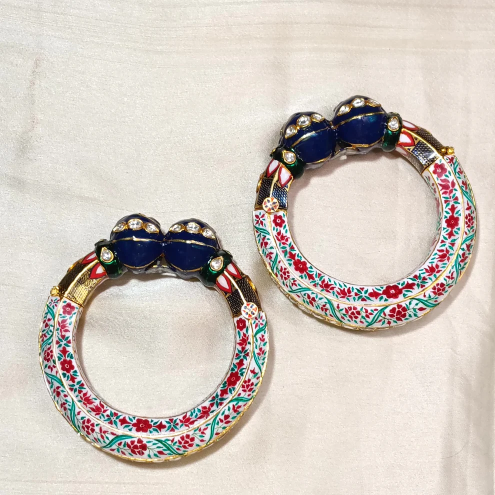 Floral Meena Kada