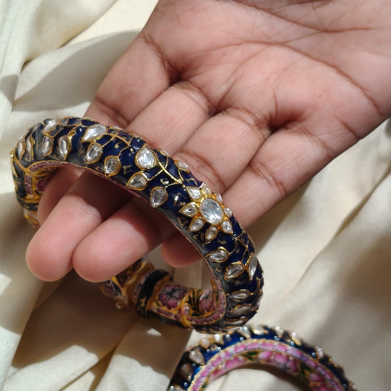 Neel Hathimukha Meenakari Kundan Kada