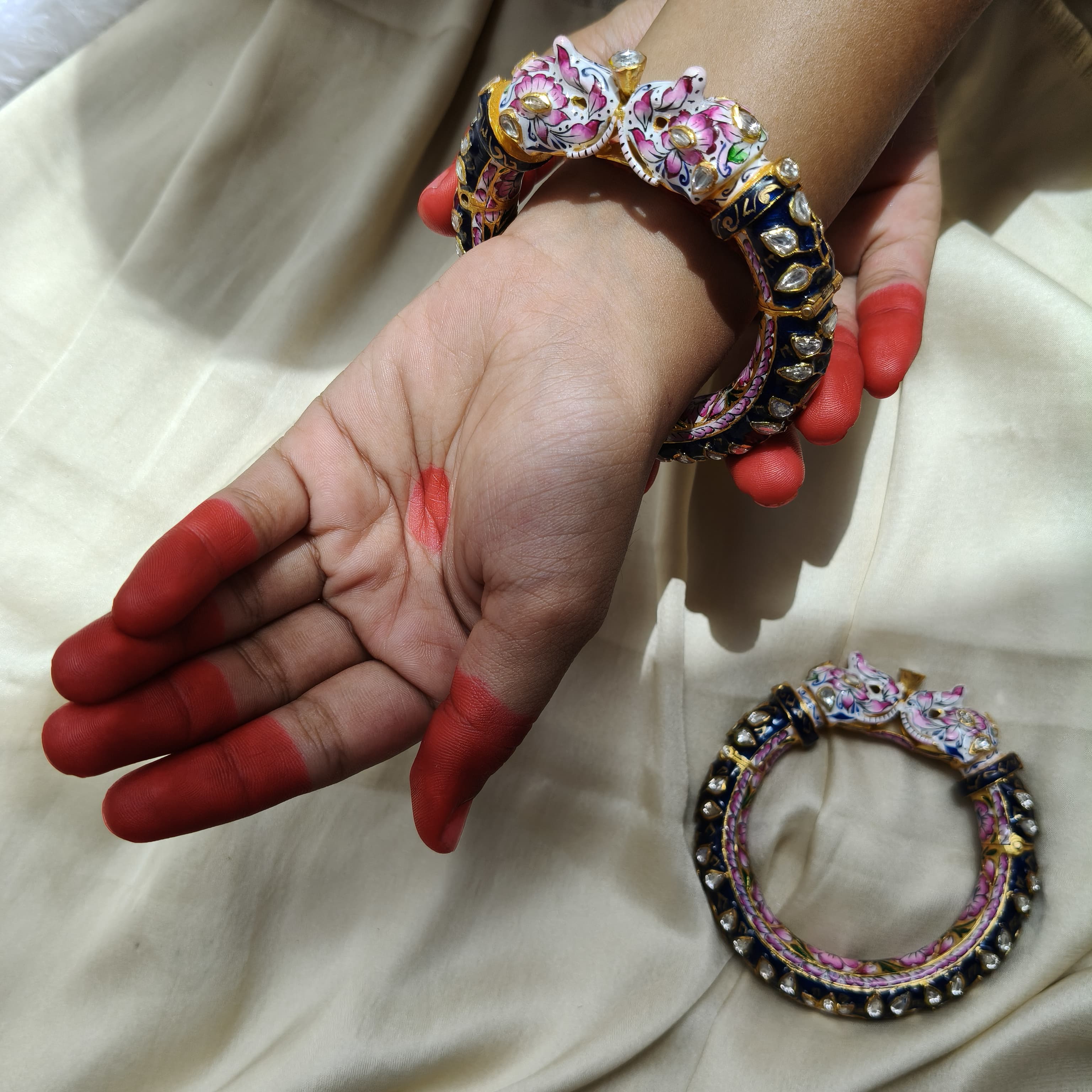 Neel Hathimukha Meenakari Kundan Kada