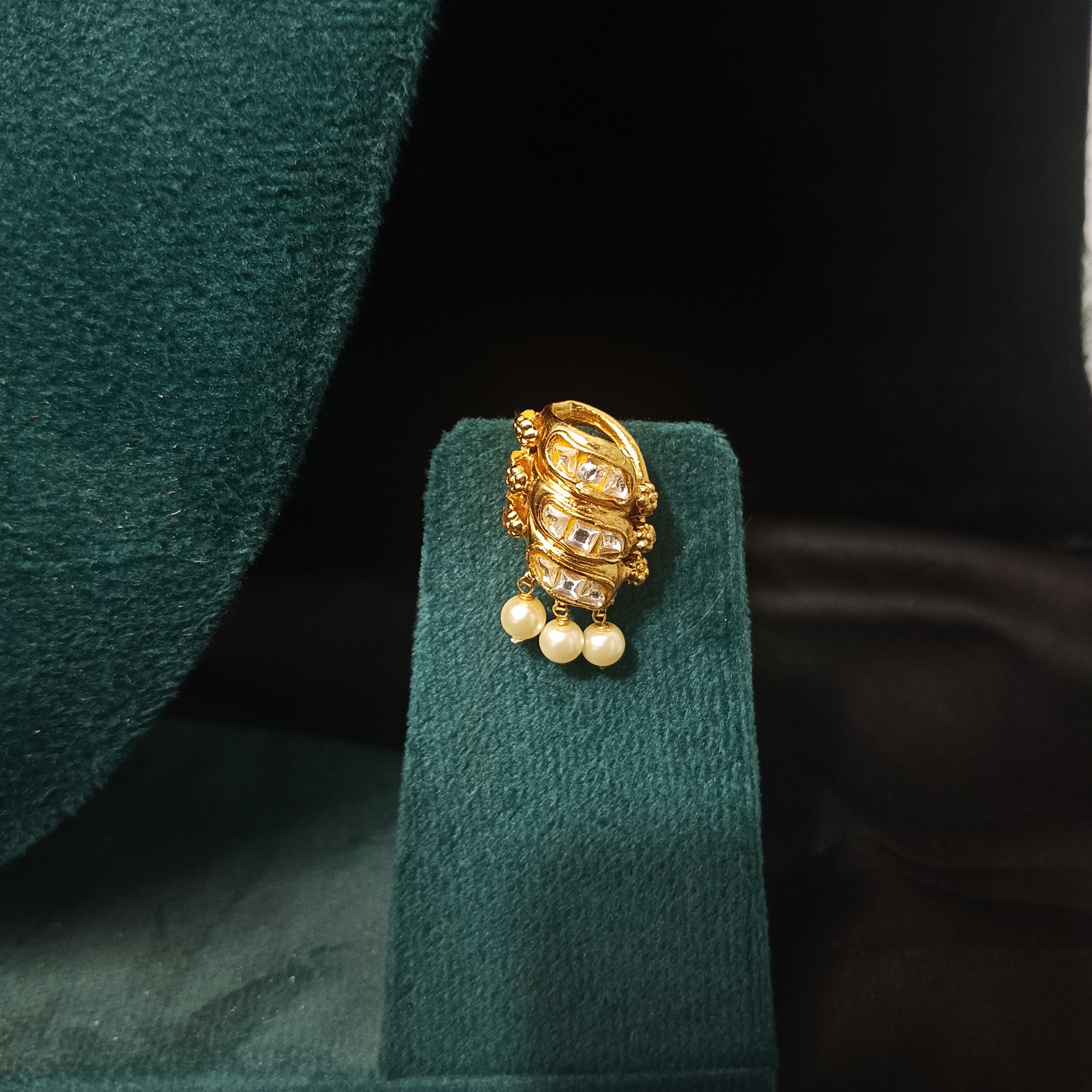 Pearl Vritta sutarla Necklace View 2