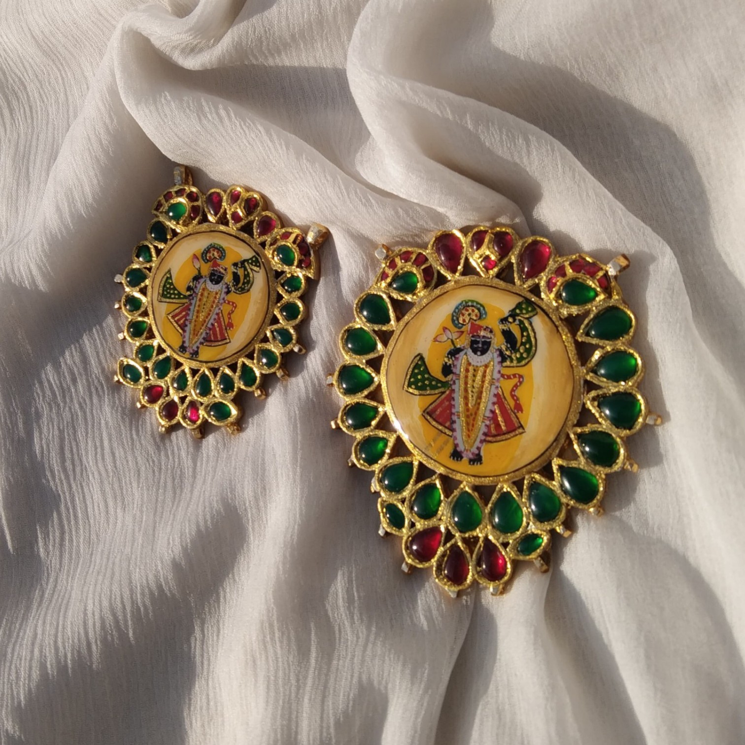 Dual-Sided Meenakari Shrinathji Pendant - B. Soni Sutarla & Jewellery