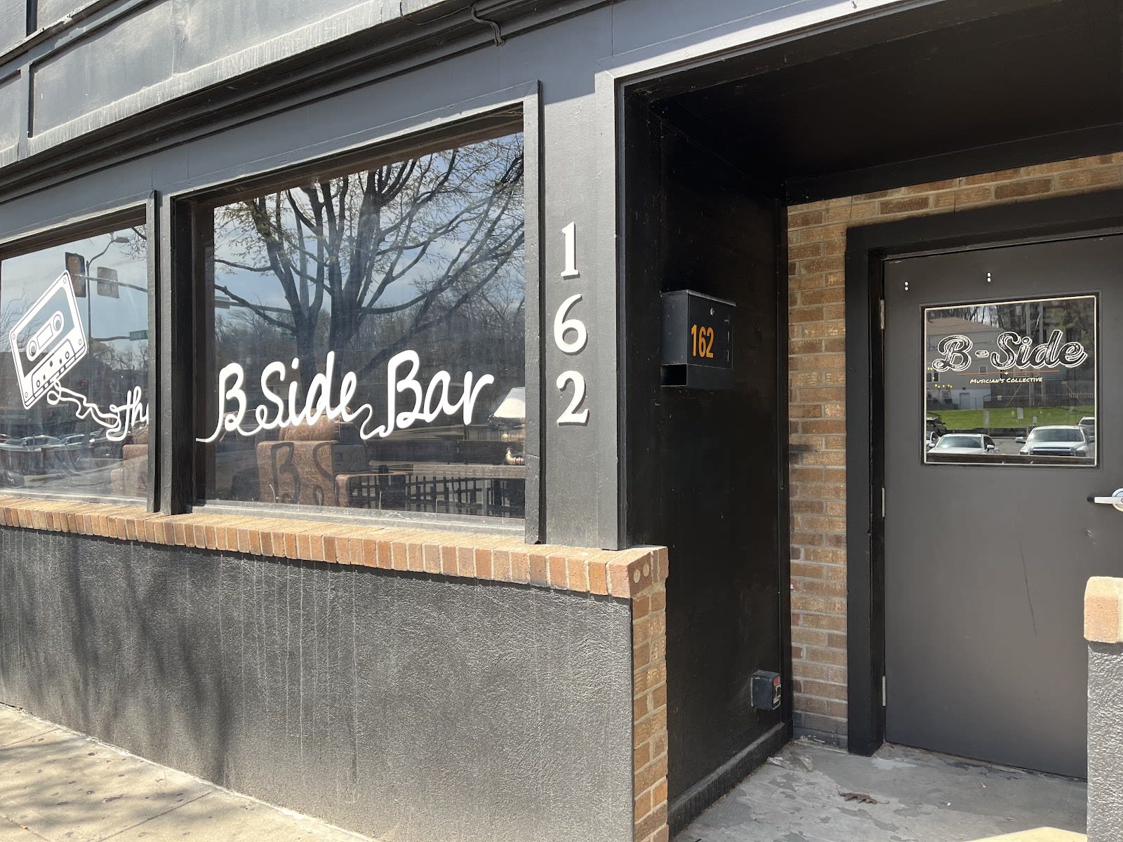 B Side Bar