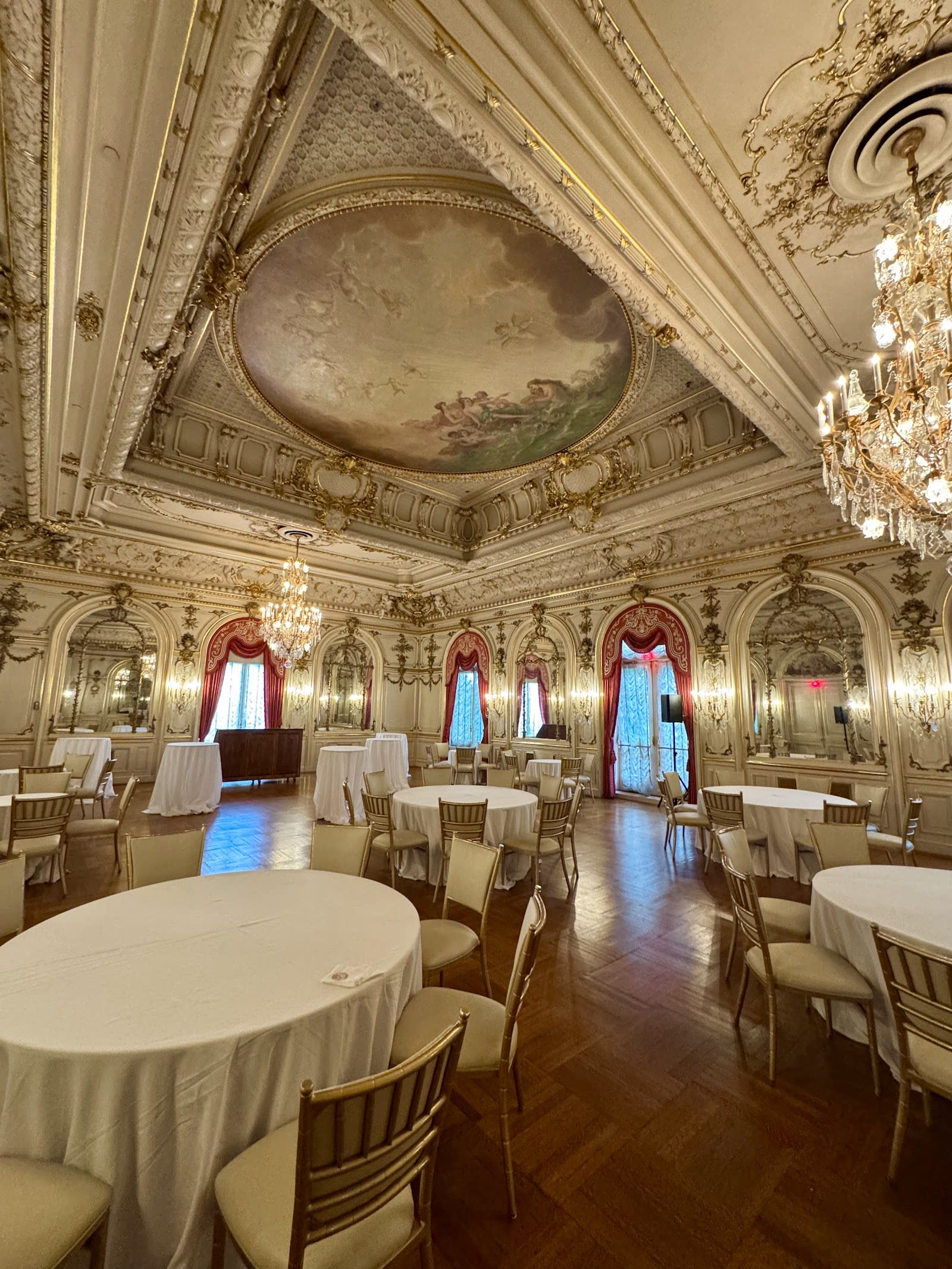 Le Cosmos Club