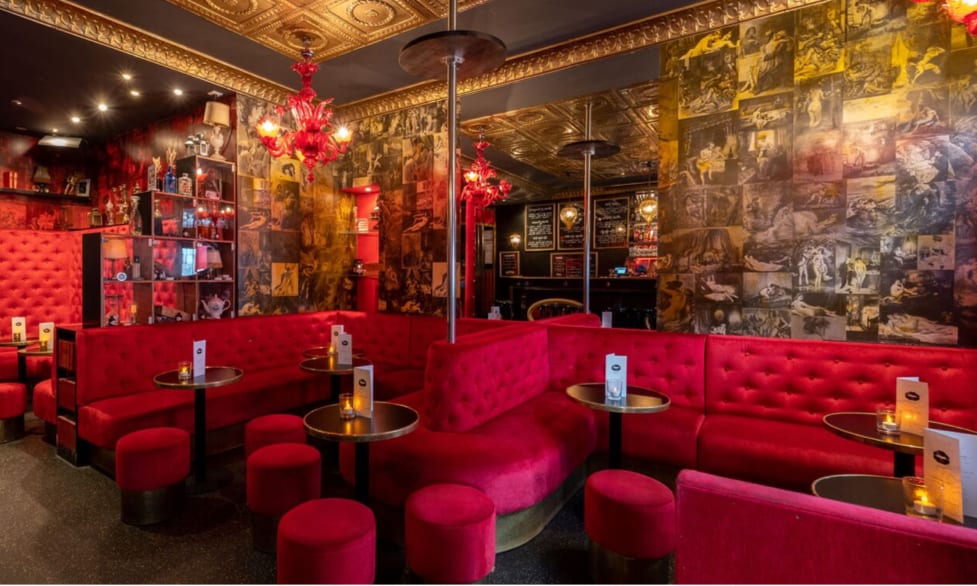 Lipstick Bar