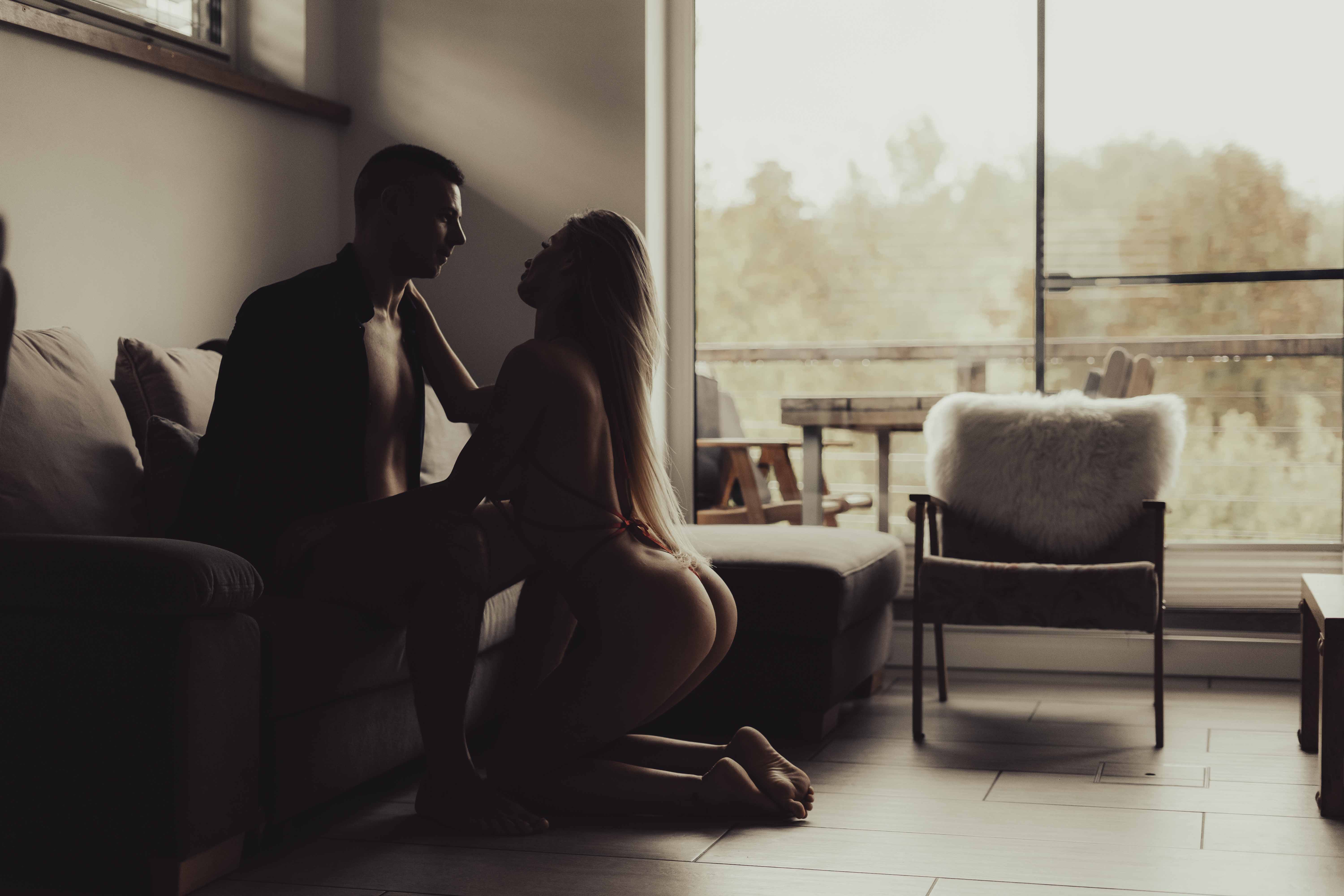 Boudoir couple photography session