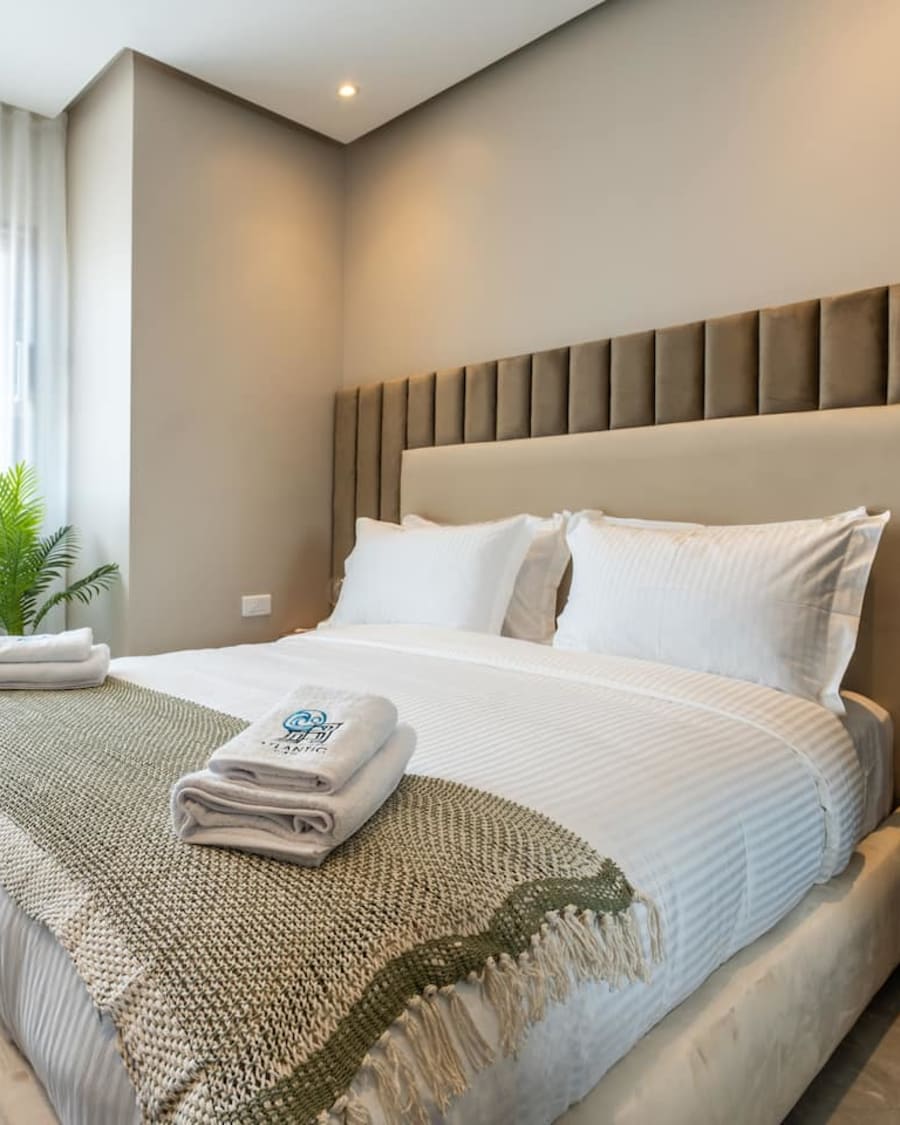 One-bedroom apartment, ocean view