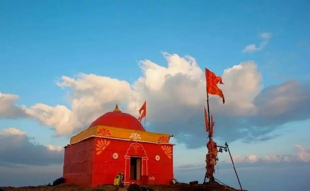 Western Ghats Trekking Guide: Kalsubai Peak, Harihar Fort & Anjaneri