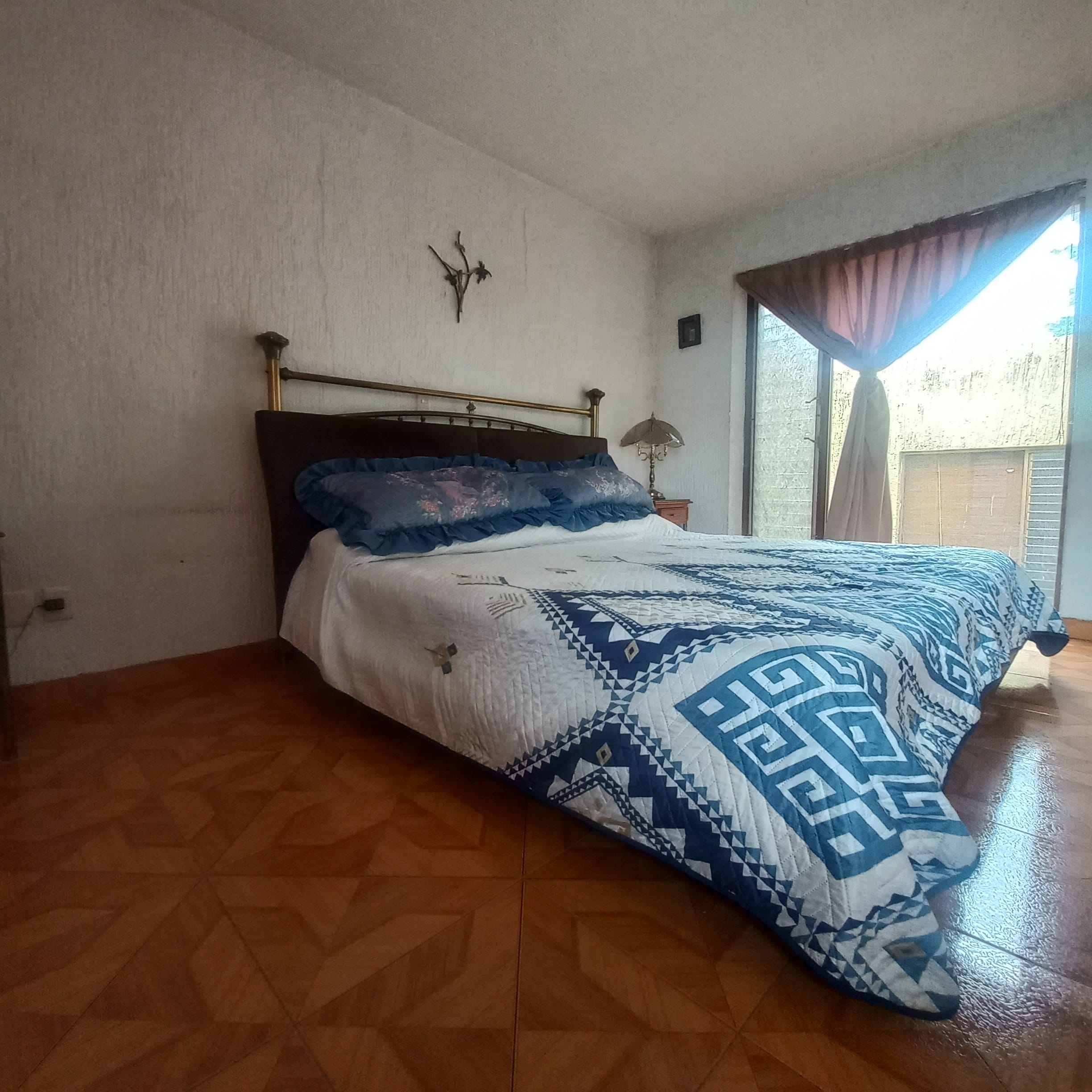 0069-RCV - AMPLÍSIMA CASA, CHAPULTEPEC COUNTRY, GUADALAJARA - Miniatura 24