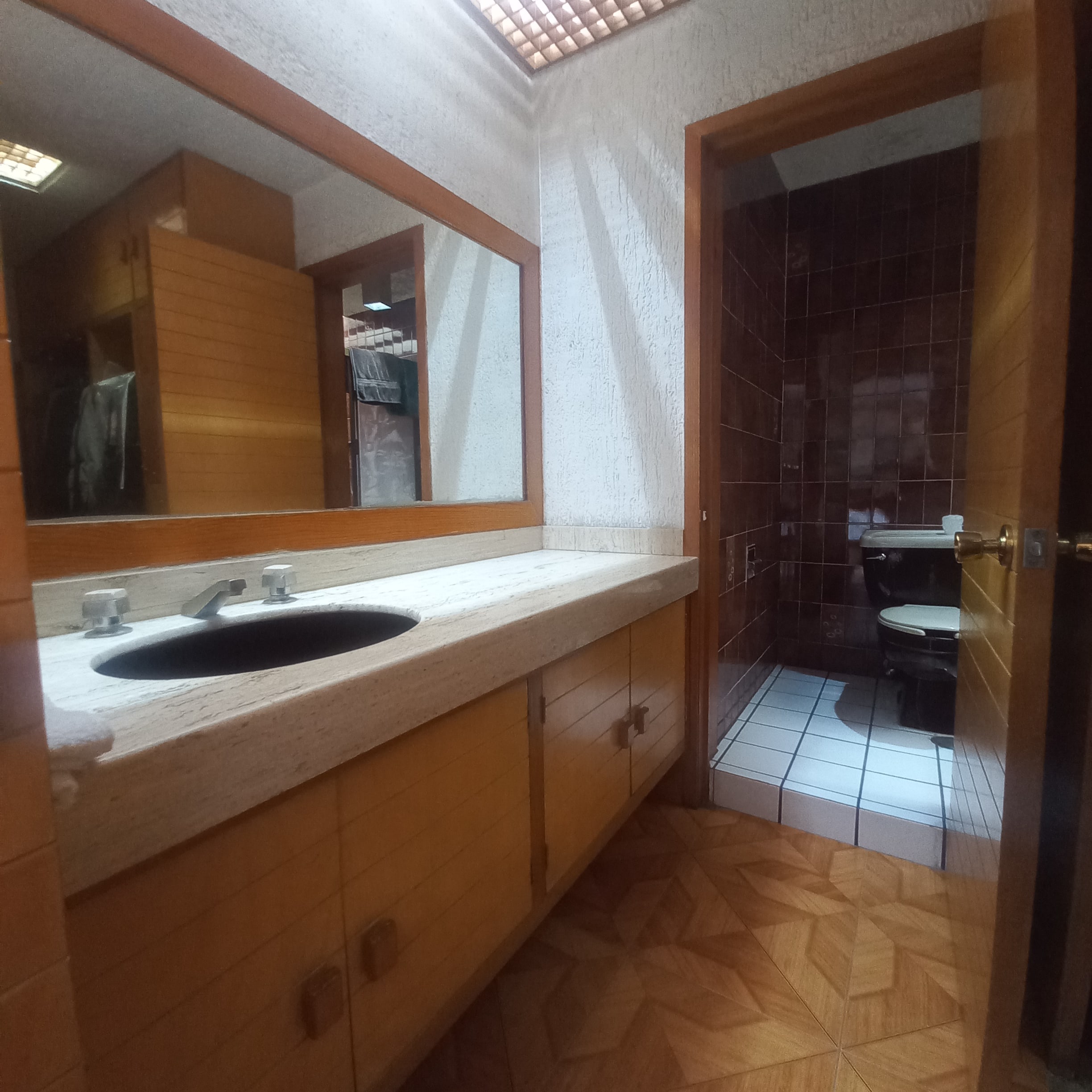 0069-RCV - AMPLÍSIMA CASA, CHAPULTEPEC COUNTRY, GUADALAJARA - Miniatura 26