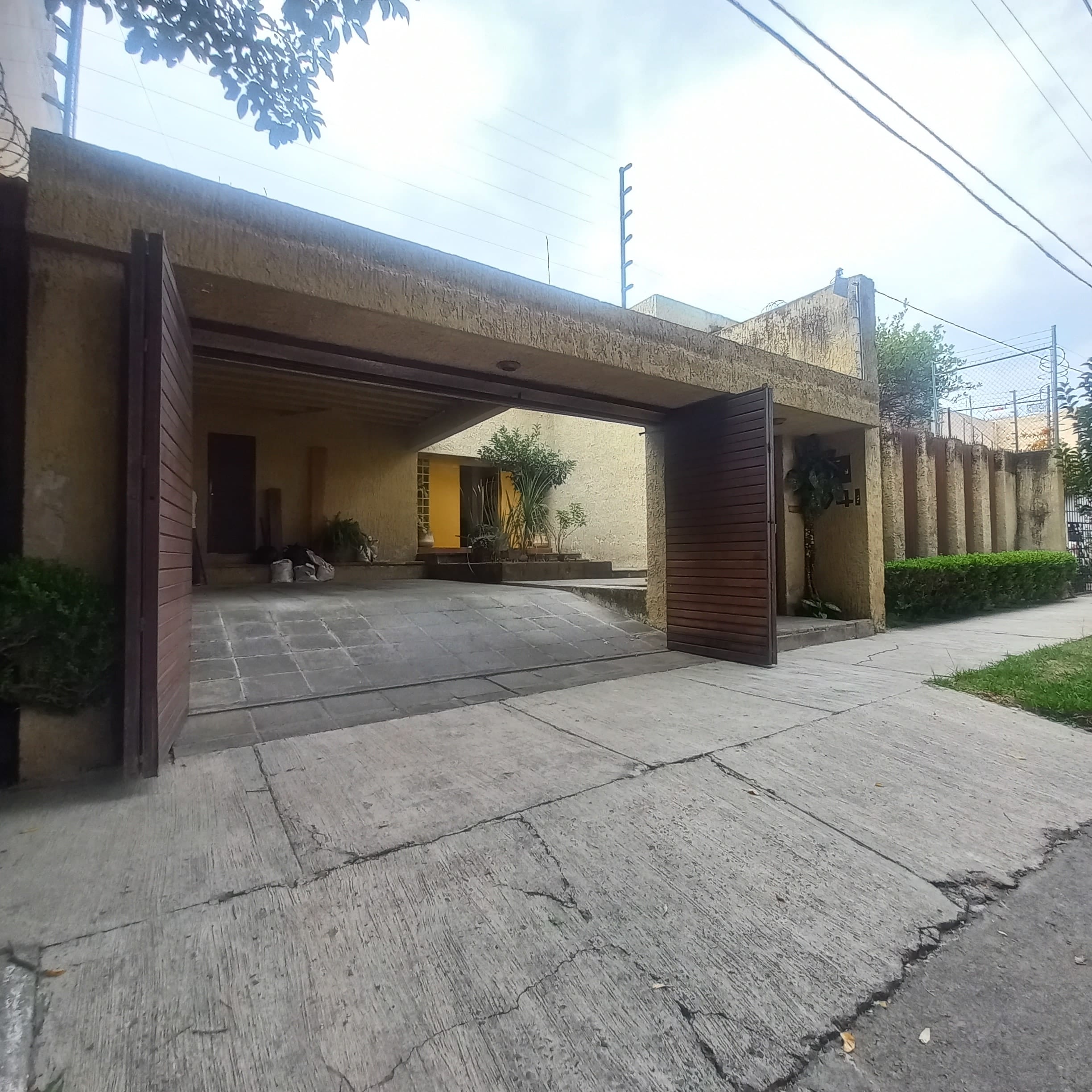 0069-RCV - AMPLÍSIMA CASA, CHAPULTEPEC COUNTRY, GUADALAJARA - Miniatura 28