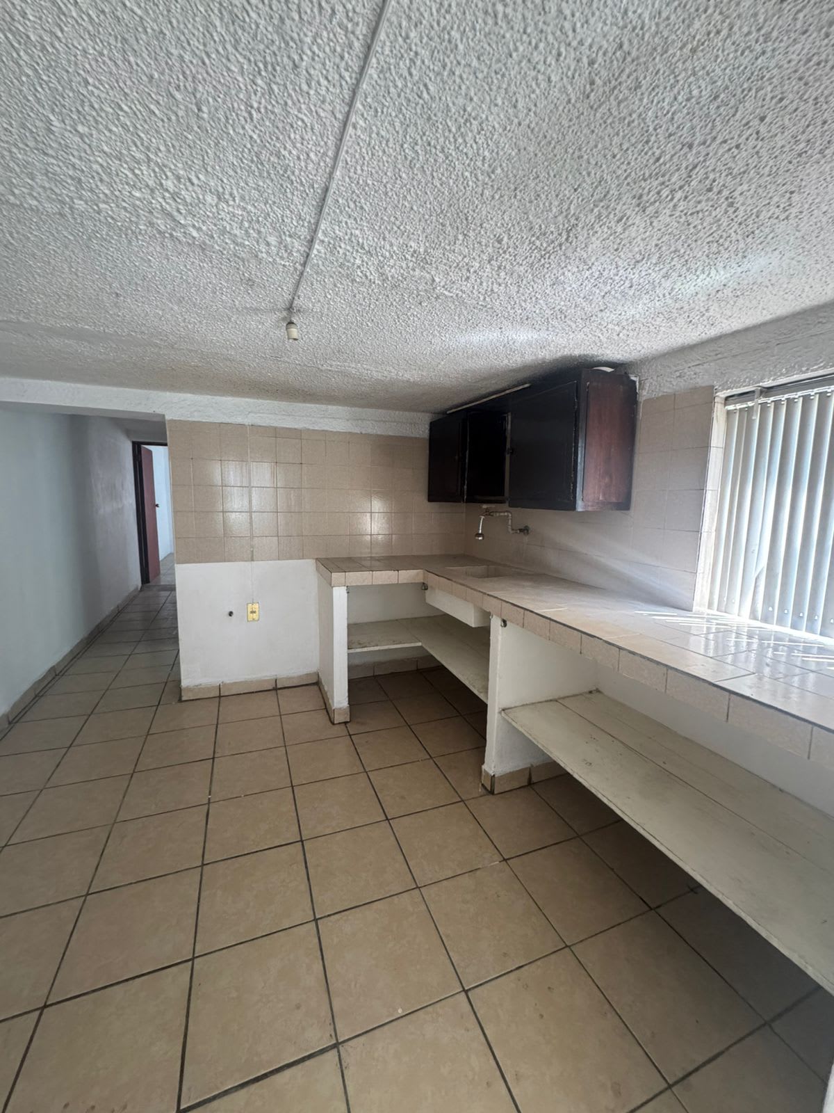 0225-RCV - CASA EN VENTA, COL EL REFUGIO, GUADALAJARA JAL - Miniatura 7