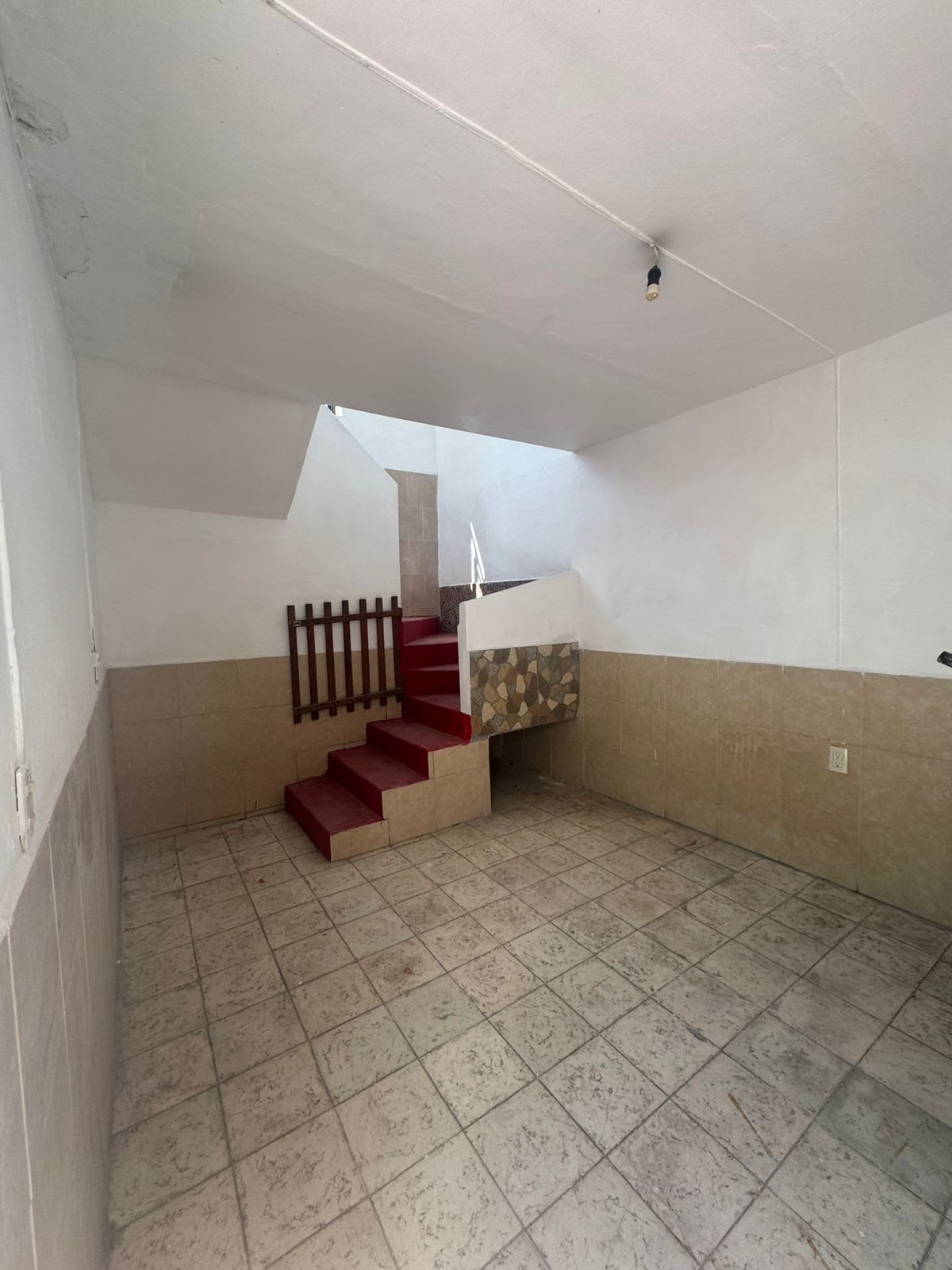 0225-RCV - CASA EN VENTA, COL EL REFUGIO, GUADALAJARA JAL - Miniatura 8