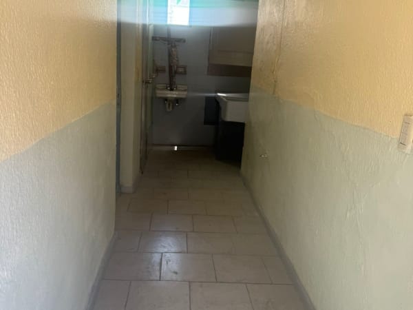 0225-RCV - CASA EN VENTA, COL EL REFUGIO, GUADALAJARA JAL - Miniatura 4