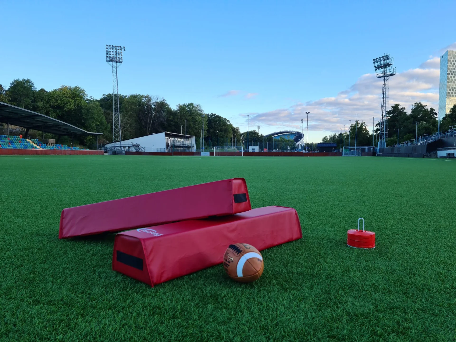 Sök till RIG/NIU Amerikansk fotboll 2026 - SWE3 thumbnail