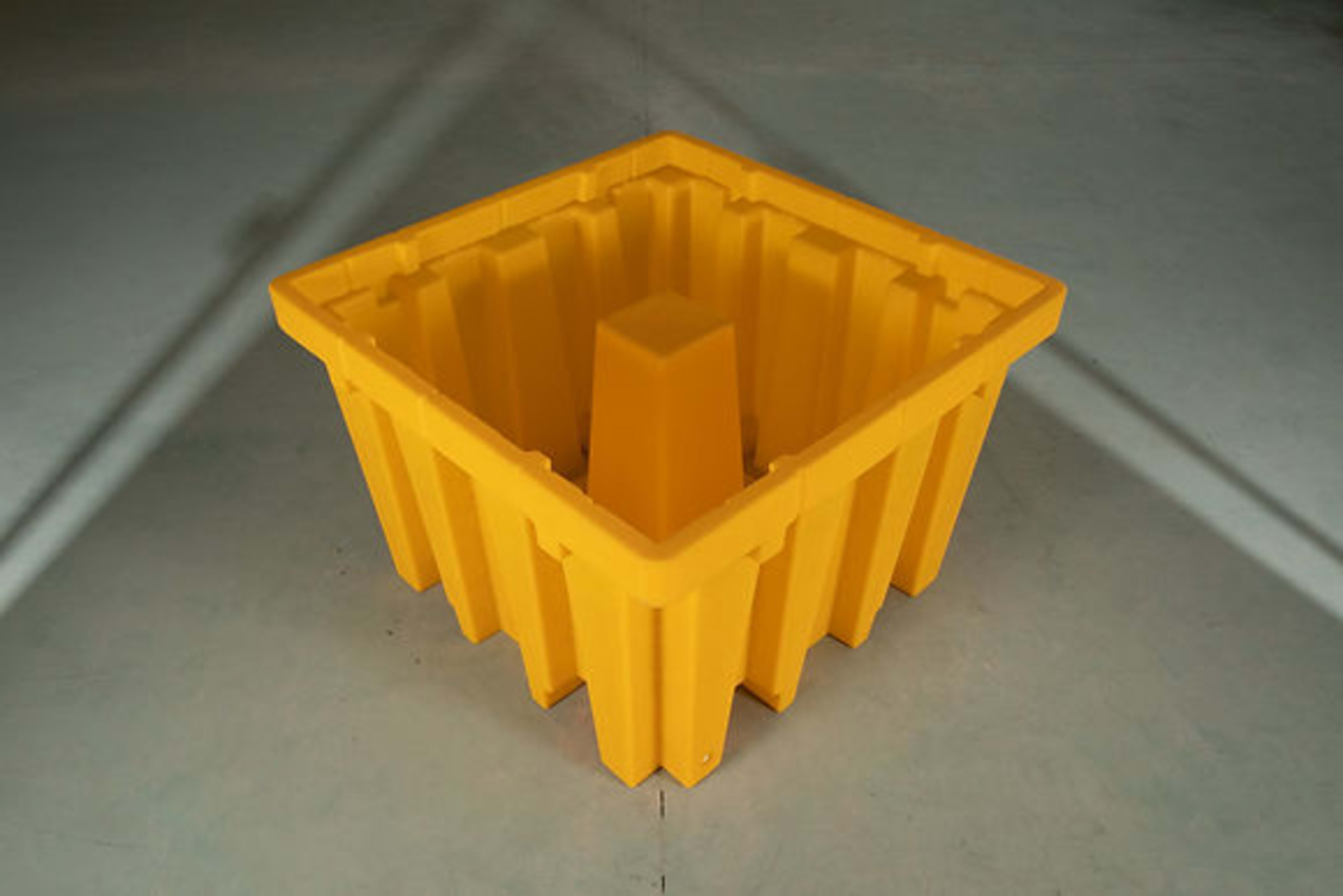 Ecotek Single IBC Spill Pallet- Sump capacity 1300 L