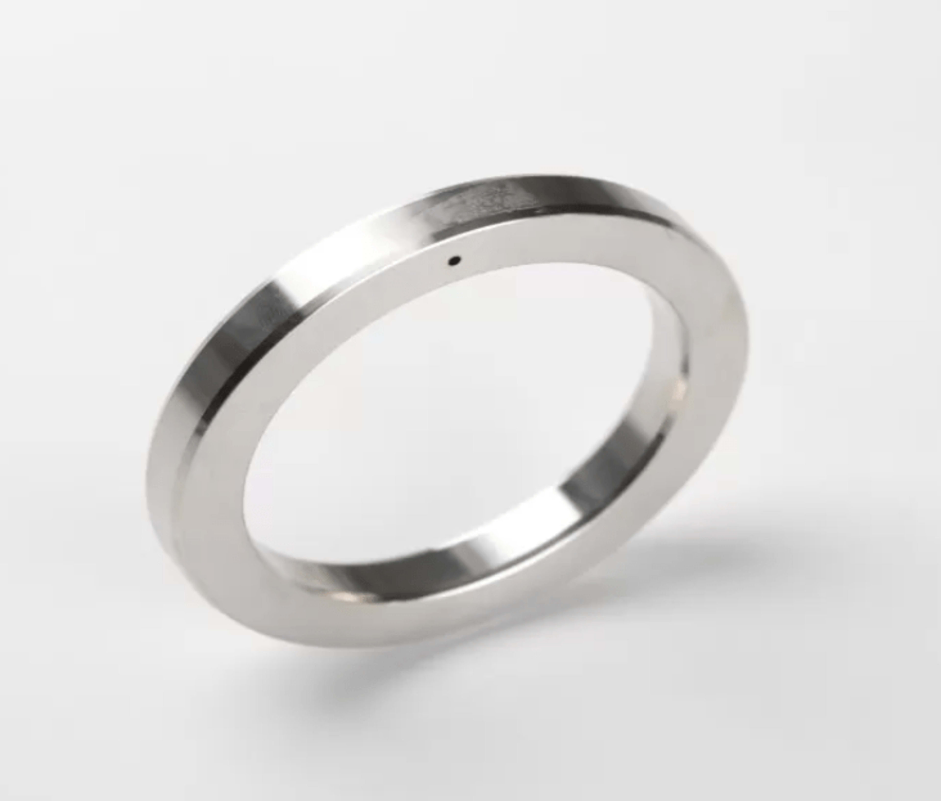 BX 154 SS316 Ring Joint Gaskets Dimensions As Per ASME close-up | buy industrial safety equipment from Saudistark KSA