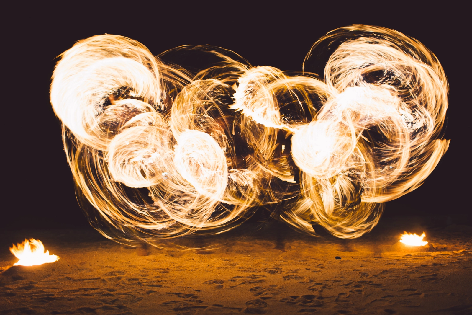 Thai cultural performance