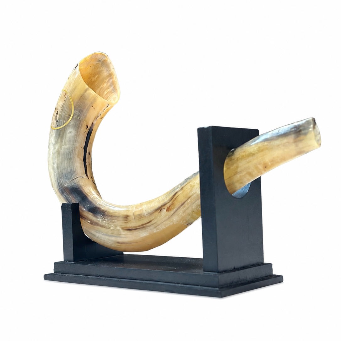 מעמד שופר עץ מעוצב  Shofar Stand - תמונה 1