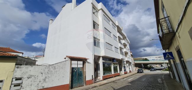 Apartamento T1 com Terraço