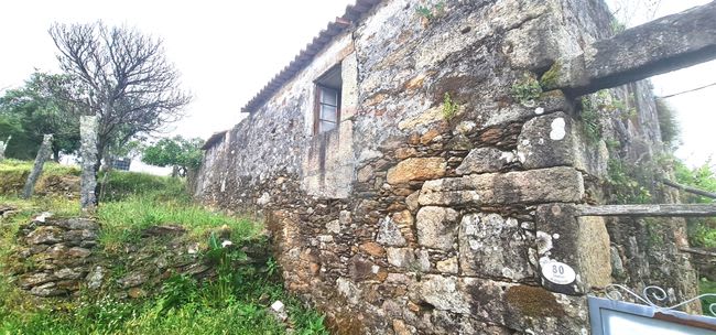 Moradia em Pedra para Restauro