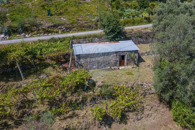 Terreno em Zona de Construção