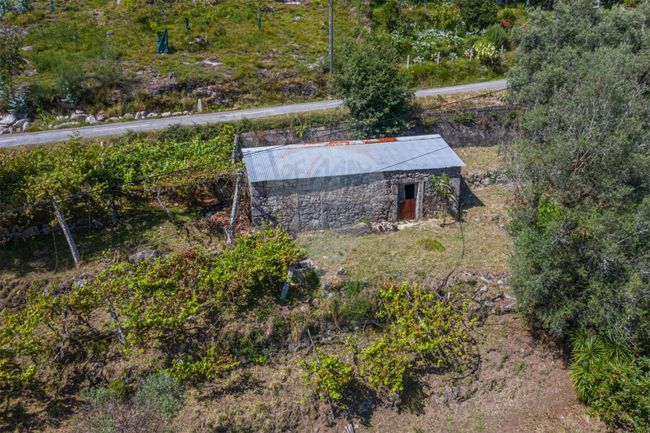 Terreno em Zona de Construção