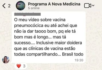 Print de conversa: uma médica conta que o vídeo sobre a vacina pneumocócica fez sucesso e que clínicas de vacina estão compartilhando