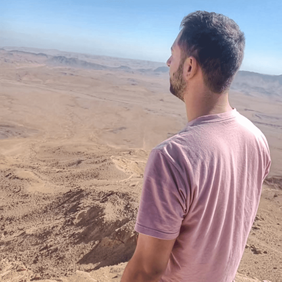 אור דיין אמן חושים - תמונה